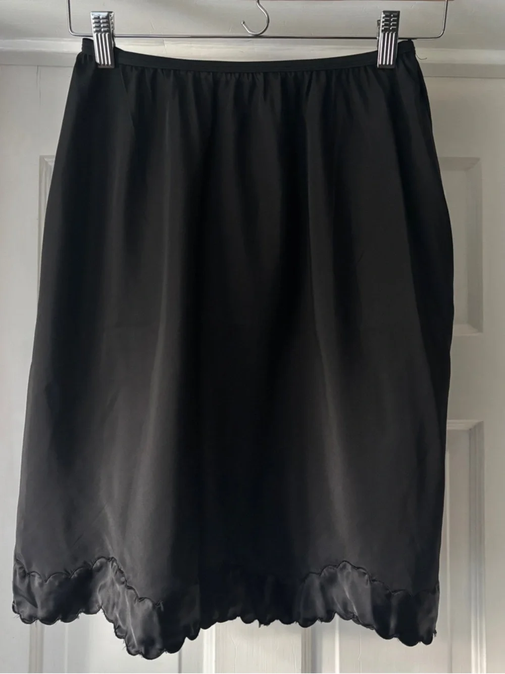 Vintage 70s Lady Lynne Black Half Slip Scalloped Size Large - Picture 11 of 14
